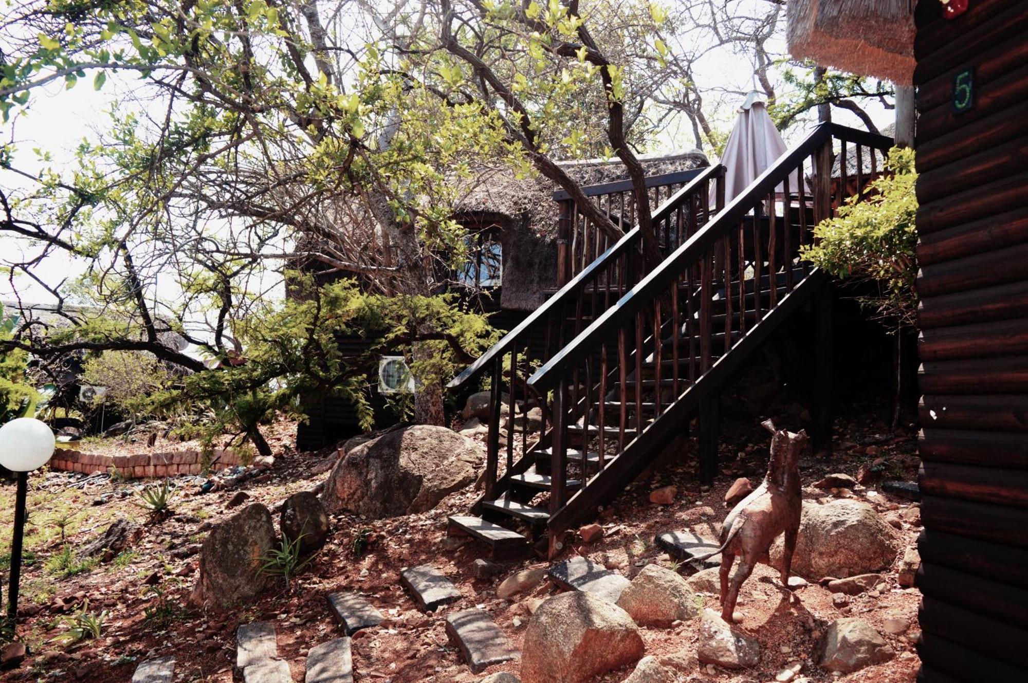 Geo Trail Lodge And Spa Барбертон Экстерьер фото